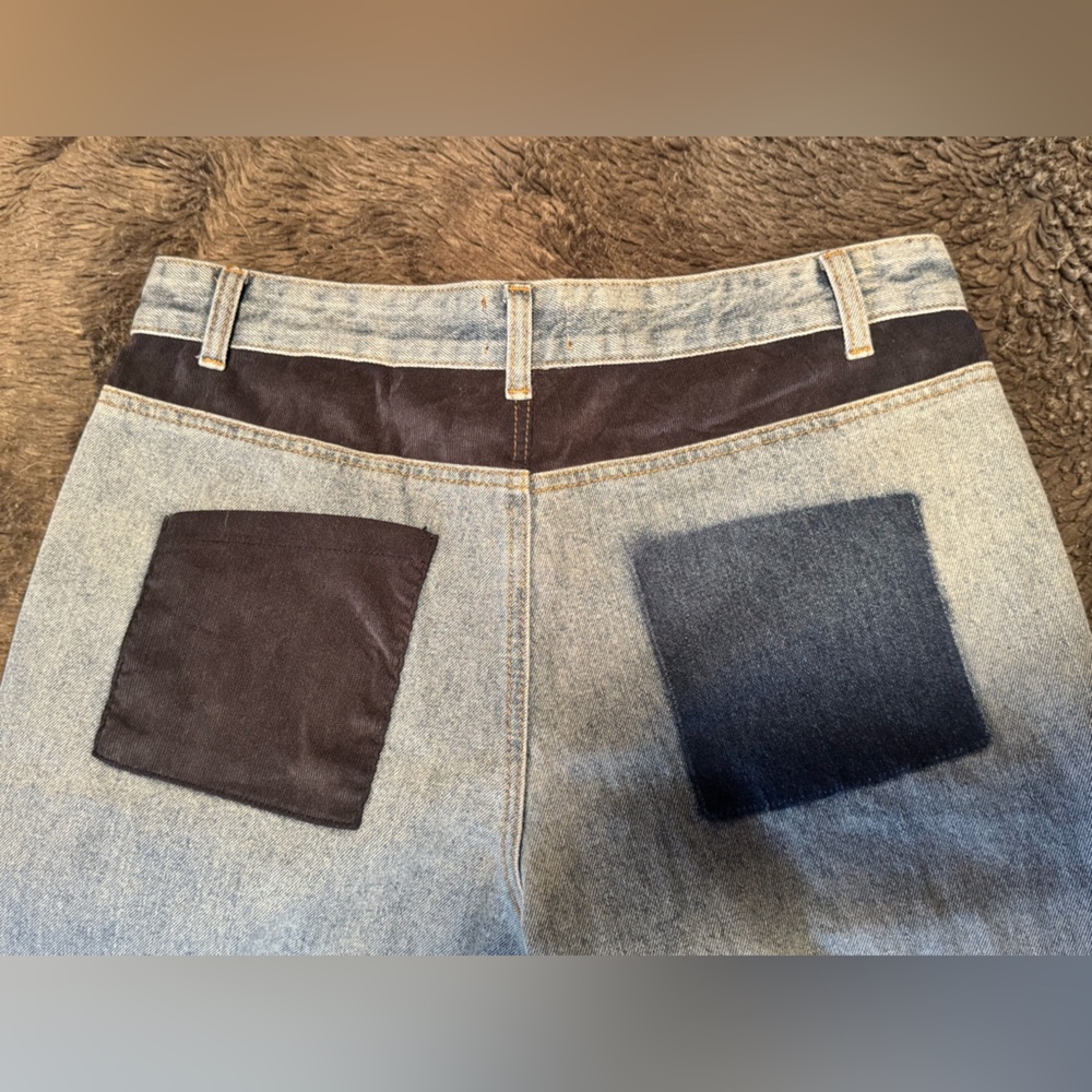 ๐๐POL Distressed Patchwork Cropped Jeans ๐๐ - Picture 6 of 8